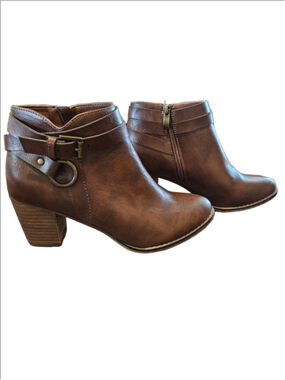 Women's Michael By Michael Shannon Brown Ankle Boots Size 9
